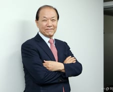 [기고] 너무 바꾸기 어려운 헌법