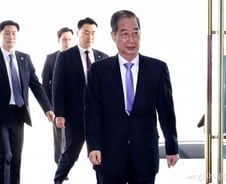 韓 권한대행 "헌재 결정 감사…통상·산불 등 급한 일부터 대응"