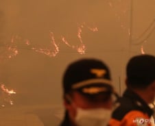 세계문화유산 '안동 하회마을'도 위험…산불, 10km 앞까지 번졌다