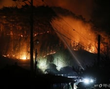 산불이 청송·안동까지 번졌다…교도소 수용자 3500명도 대피