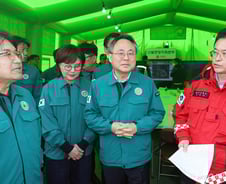 고기동 직무대행, 경북·경남 산불현장 점검 "조기진화 총력"