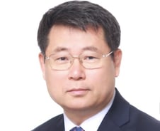 [청계광장]무너지는 기업을 살리는 '용광로 전략'