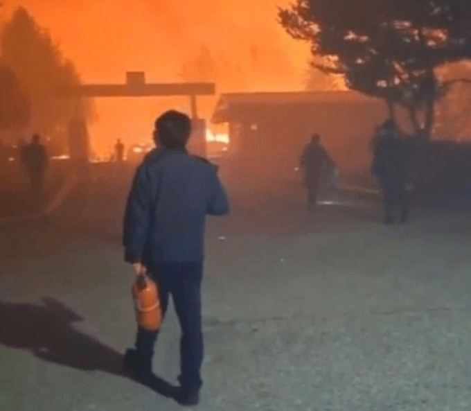 "소방관 밥줄 끊어" 민원 폭발…산불에 난리 난 재소자 가족들, 왜?