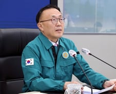 여의도 124배 불탔다…비소식 아랑곳 않는 '역대 최악 산불'