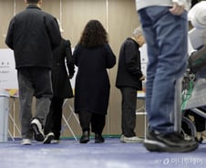 尹 탄핵 정국 속 민심 어디로? 4·2 재보궐 선거에서 베일 벗는다