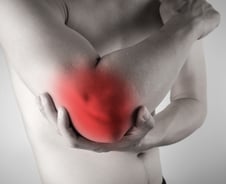 젓가락질도 어려워…테니스엘보인 줄 알았더니 원인은 목?