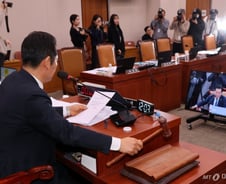 [단독]野, '대통령 대행 헌법재판관 지명 금지법'도 오늘 법사위 상정