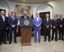 [광화문]트럼프 관세 전쟁의 진짜 노림수