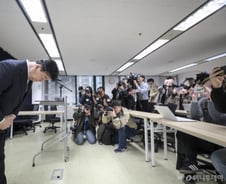 [단독]더본코리아, 'M&A' 매물 노랑통닭과 접촉···"시너지 대상 검토중"