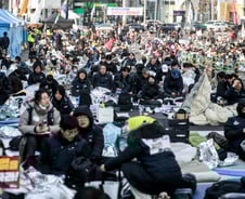 탄핵 찬반집회 14만명 몰린다는데…헌재·광화문 인근 화장실 고작 55개