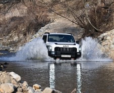 "SUV 같은 픽업트럭"…오프로드·온로드 넘나드는 기아 타스만[시승기]