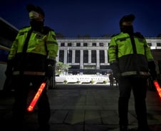 경찰, 인력 100% 총동원…"치안 안정될때까지 전국 비상근무"