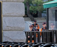 전 국민 지켜본다…윤 대통령 파면? 즉시 복귀? 오늘 '운명의 날'