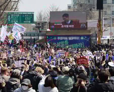 헌재 "비상계엄, 실체·절차 모두 위반…야당 횡포? 정치적 해결할 문제"