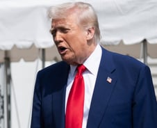 '폭탄 관세' 트럼프 지지율 취임 최저…30%만 "물가정책 지지"