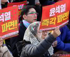 김경수, 尹 파면에 "민주주의와 국민의 승리…국가대개조를 위한 시작"