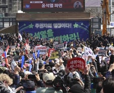 '전직' 대통령된 윤석열, 재구속 가능성?…수사·재판에 미칠 영향은