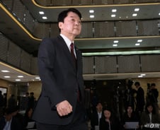 안철수, 尹 탄핵에 "헌재 존중, 국민의힘 의원으로서 국민께 사과"