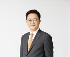 [기고]'AI 모멘트' 역전할 것인가, 당할 것인가