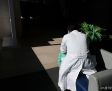 "흔들림 없는 의료개혁'도 두 달짜리"…다시 강경해진 의사집단