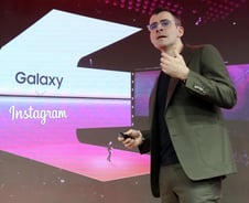 [IT썰] "댓글 내용을 추천 검색어로"…틱톡 잡겠다는 인스타그램