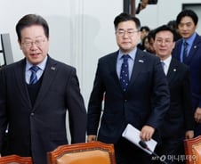 "기본사회→먹사니즘→잘사니즘"…'중도' 향한 이재명의 공약은