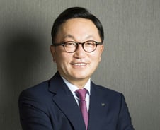 박현주 미래에셋 회장, 15년 연속 배당금 전액 기부…누적 331억