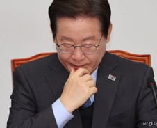 86세대+97세대, 친명+친문...이재명 캠프서 뛰는 사람들