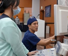 "통증·멍 덜해" 민트병원, 하지정맥류 수술 대체 치료 '베나실' 시연