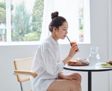 아침 쾌변 어렵다?…"차가운 OO 마셔라"