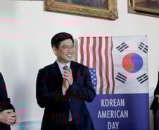 "불확실성 큰 트럼프, 유연성 있다는 뜻이기도…거래 관점으로 접근해야"