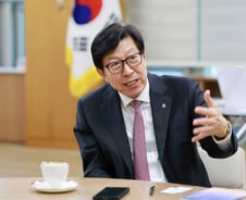 "젊은세대가 원하는 일자리, 비수도권에 마련하려면 교육부터 개혁"
