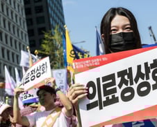 '의대증원 0명'에도 안움직이는 의대생…의정갈등 '공'은 차기 정부로