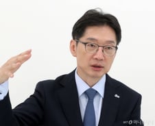 김경수 "증세 이전에 정부 신뢰 회복 우선...경선, 이제 시작"[인터뷰]