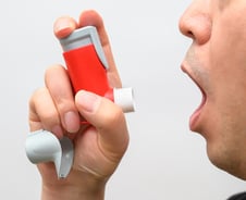 "평생 숨 막히는 고통" 없으려면…천식 환자, 첫 1년이 '골든타임'