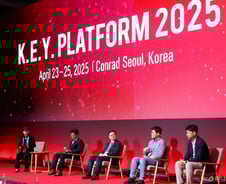 "공공기관 AI 전환 선도해, 민간기업 시행착오 줄여야"