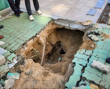 [단독]"정말 큰일" 지반 푹 가라앉았다…한양대, 올해만 두번째 싱크홀