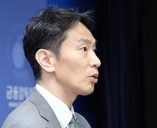 이복현 "홈플러스·MBK, 검사 계속…행정제재 남았다"