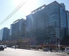 [단독]물류창고 등 부실 심상찮다?…"대출 주의" 공문 돌린 은행권