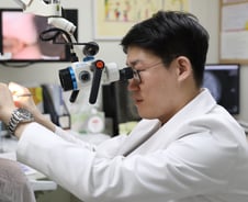 돌 지나도 "엄마" 왜 못 하지…알고보니 선천성 난청?