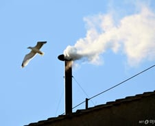 새 교황 콘클라베 이틀째 투표에서 선출…교황명 곧 발표