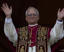 바티칸 입성 2년 만에 교황까지…진보·보수 색채 겸비한 레오 14세