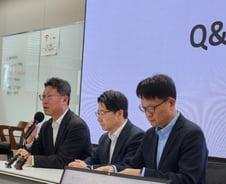 SKT, 해외서도 유심보호 된다…"3중 보호막 완성"