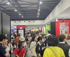 [르포]K-매운맛에 홀린 일본…"고춧가루 살래요" 떡볶이에 '엄지척'