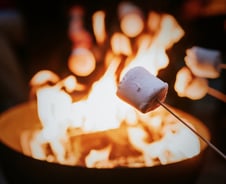 텐트서 살충제 뿌리다 전신 화상…'캠핑 사고 1위' 화상 대처법