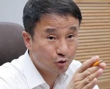 '新친명' 한병도 "지역화폐 4000억 풀리면 효과 어마어마할 것"[인터뷰]