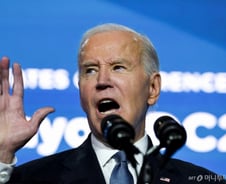 허리 아파 병원 갔더니 "5년 생존율 50%"…바이든 걸린 '이 암' 증상은?