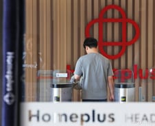 홈플러스 폐점 현실화되나..'임대료 협상 카드'가 경쟁력 약화로?