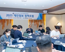 "SKT 사태, 위법 사항 강력 제재... 개인정보 싱가포르 유출 정황"