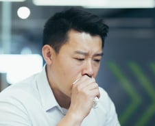 황사·꽃가루 탓에 두달 째 '콜록콜록'?…단순 감기로 넘기지 마세요